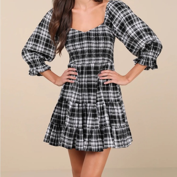 NEW Black and Ivory Plaid Puff Sleeve Tiered Mini Dress - Picture 1 of 3